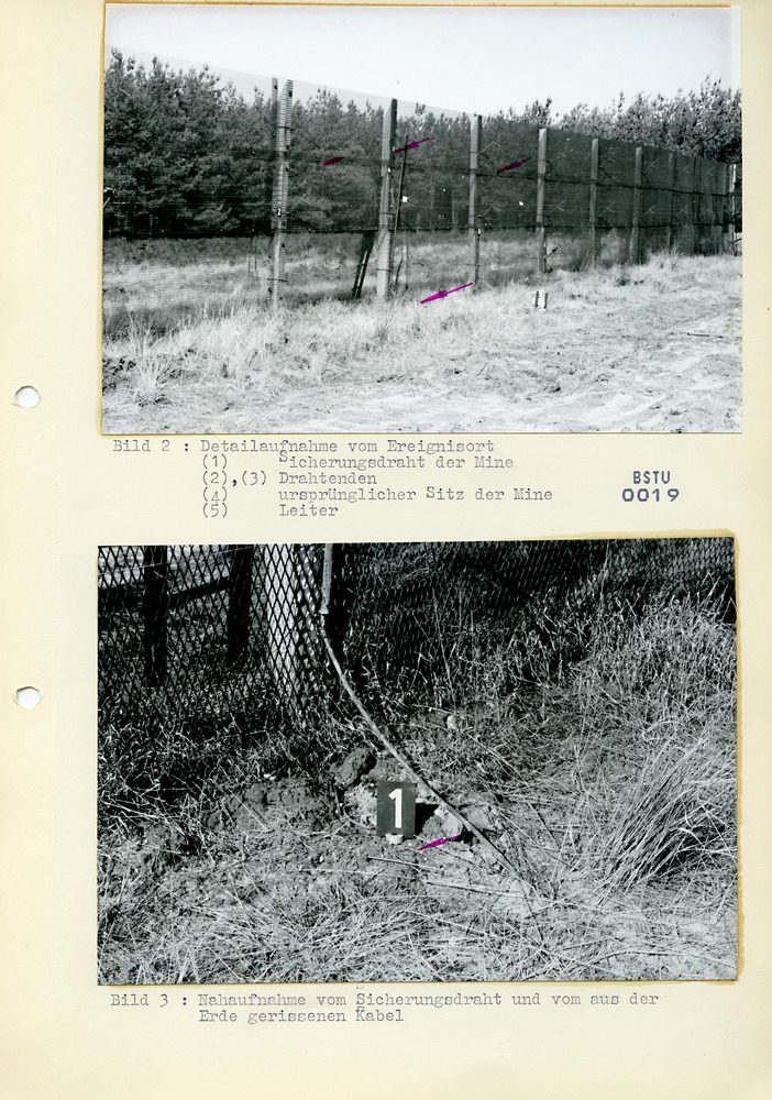 A typed page with two mounted photographs: a fence post with a ladder, red arrows at the empty mount and the wire ends, and below it the foot of the fence with a marker