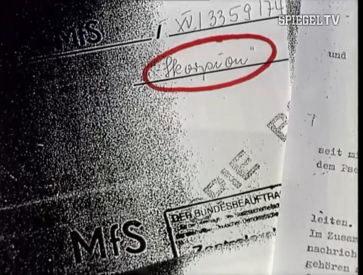 A file cover stamped MfS with the register number XV/3359/74 and the handwritten word Skorpion ringed in red